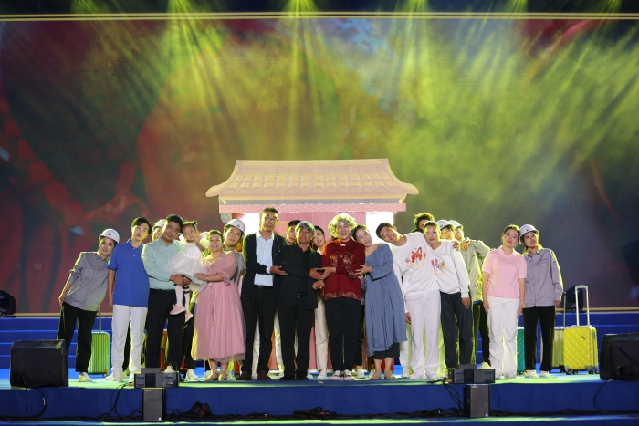 星光如炬 强国有我—万赢娱乐联合集团建设70周年庆典晚会精彩集锦-万赢娱乐要闻-万赢娱乐