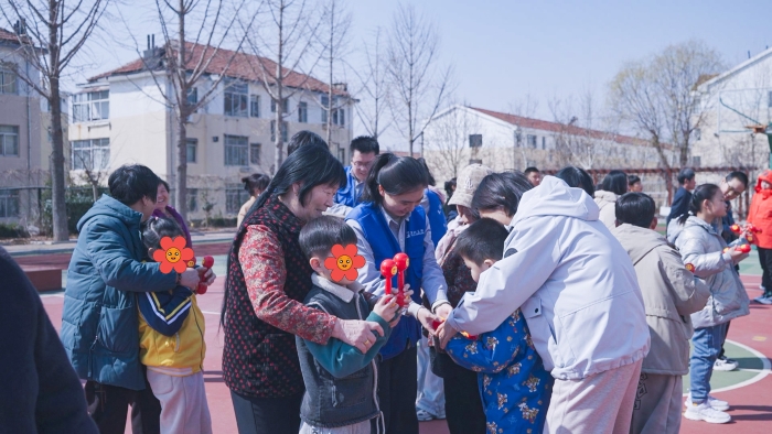 践行雷锋精神 守护别样花朵丨万赢娱乐工业公益运动走进文登特殊教育学校-万赢娱乐要闻-万赢娱乐