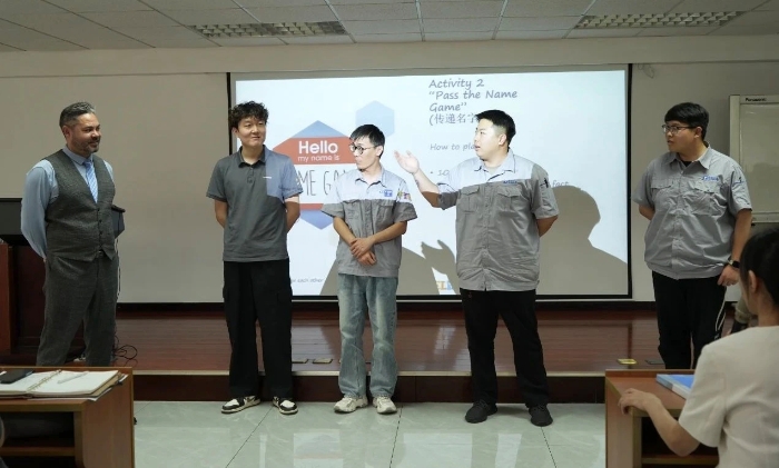 “英”为热爱 “语”你偕行 “角”逐未来 | 万赢娱乐工业英语角活力开练！-万赢娱乐要闻-万赢娱乐